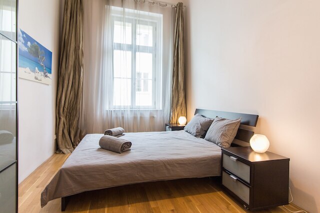 ムニェルニッカー フラット