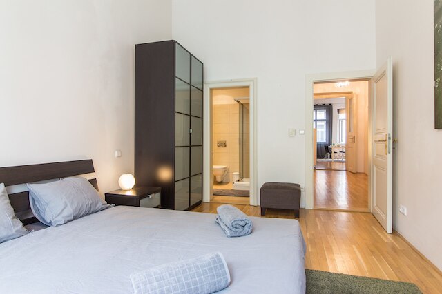 ムニェルニッカー フラット