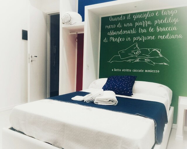 B&B ネクスト ストップ ナポリ