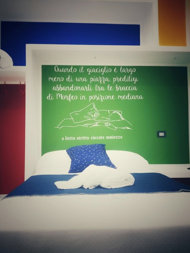 B&B ネクスト ストップ ナポリ