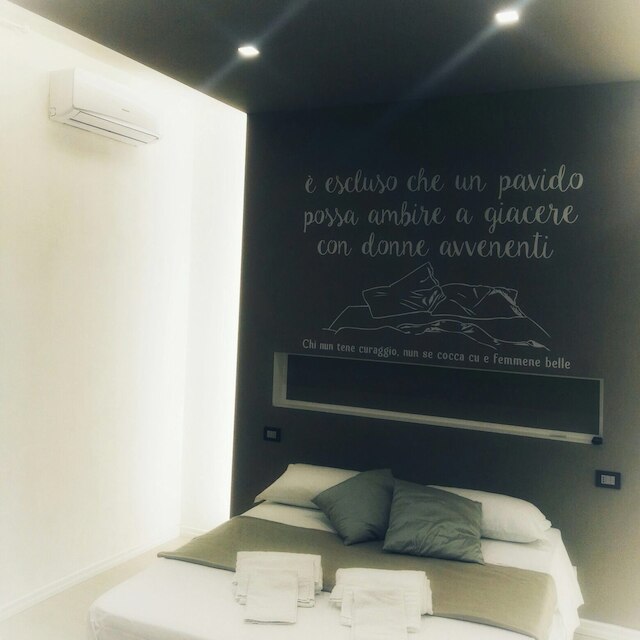 B&B ネクスト ストップ ナポリ