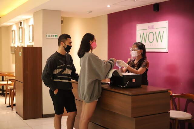 サブワウ ホステル