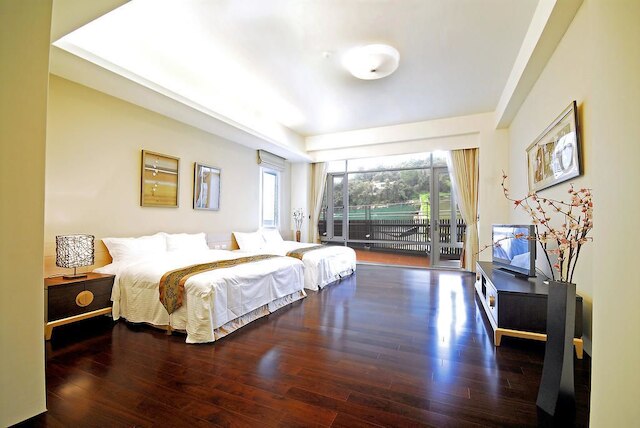 サン ムーン レイク カルイザワ ビラ B&B (青井澤休閒旅店)