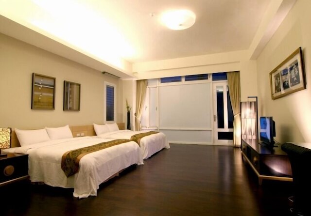 サン ムーン レイク カルイザワ ビラ B&B (青井澤休閒旅店)