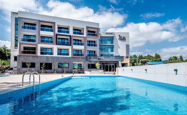 JnB ファミリー ホテル