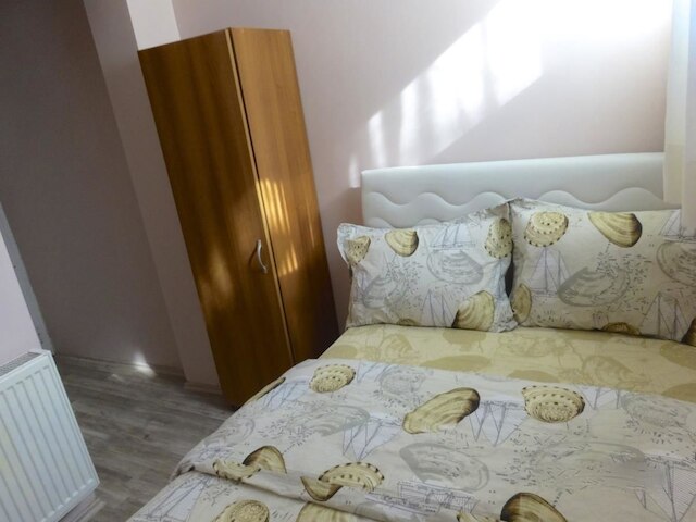 アヴラシャ ホステル