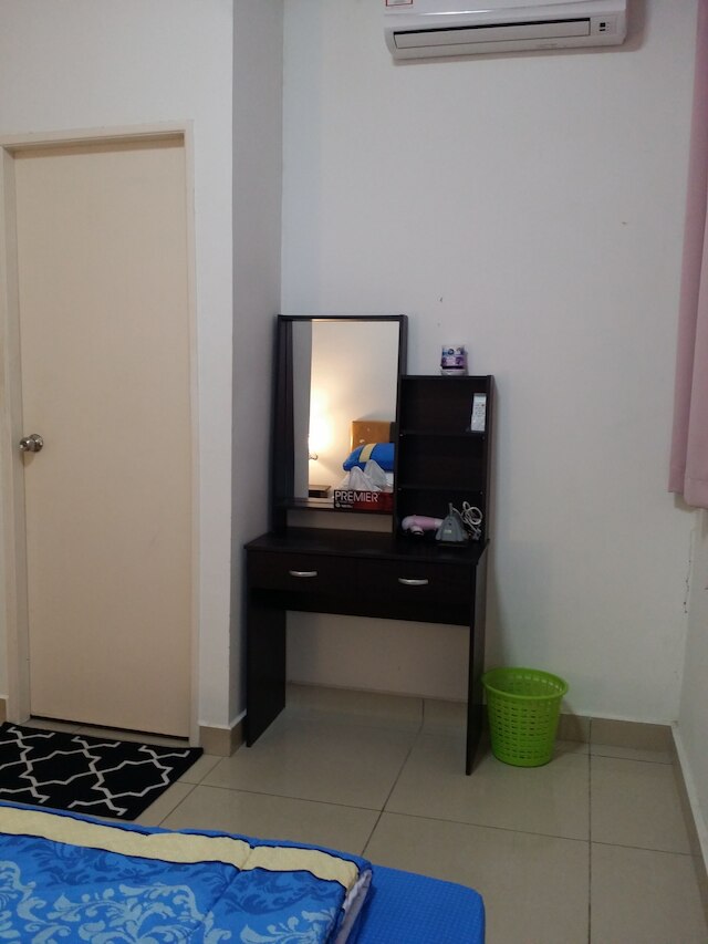 NY サイバー アパートメント