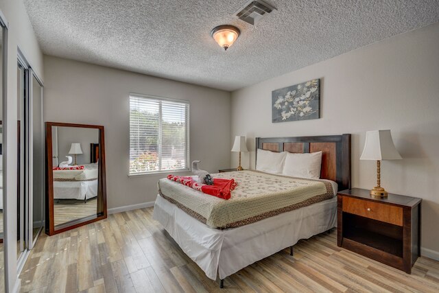 ラグジュリアス ベッドルー ハウス ウィズ ラージ プール ニア ストリップ