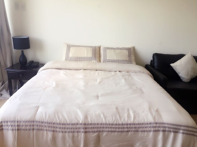 HI ホーム アット ザ ナイツブリッジ レジデンシス