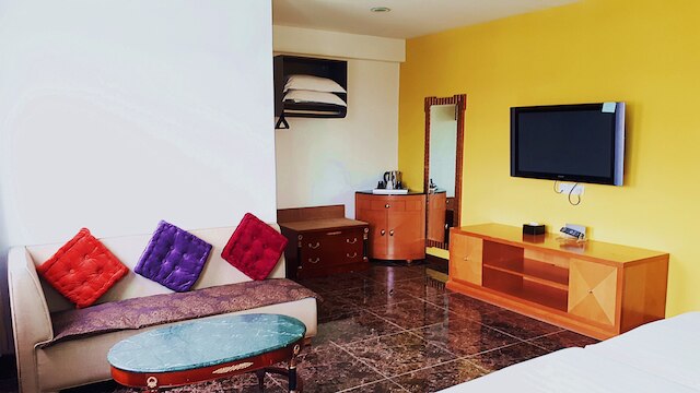 ラックス プライベート ホテル