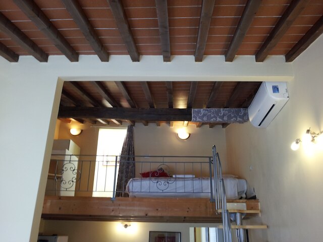 モナ リザ アパートメント