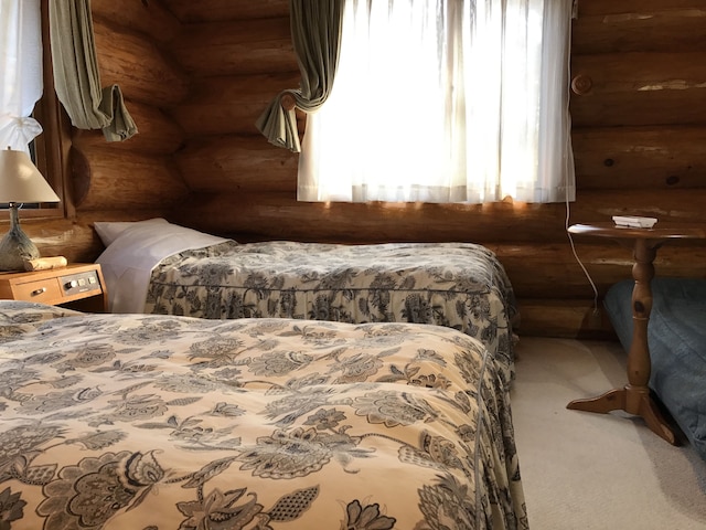 森のログホテル カムループス