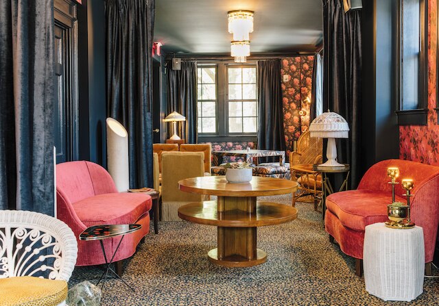 ホテル クラモント