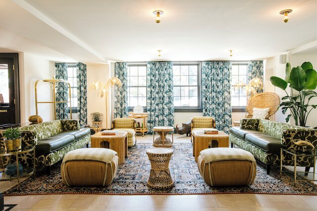 ホテル クラモント