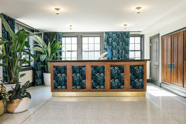 ホテル クラモント