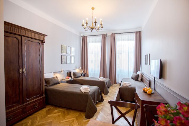 サールフェンベルグ アパートメンツ メイン スクエア