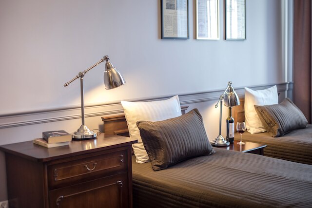 サールフェンベルグ アパートメンツ メイン スクエア