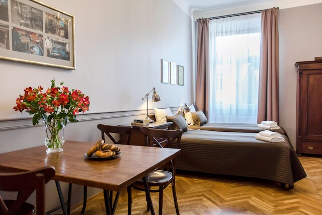 サールフェンベルグ アパートメンツ メイン スクエア