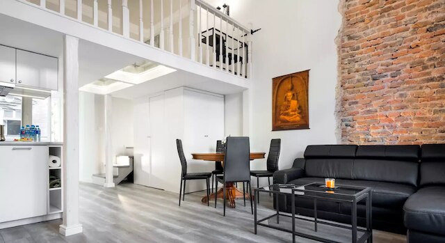 オティウム オールド タウン ツヴィエツィニエカ