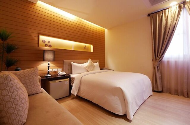 ホテル ゴールデン ベイ ケンティン