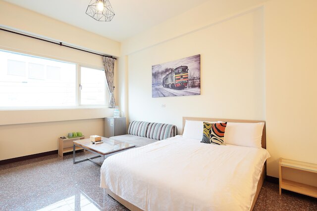 ハピネス イエス ホステル (羅東夜市幸福故事民宿)