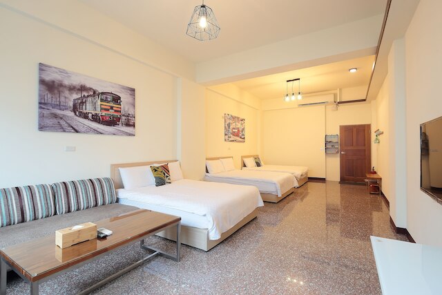 ハピネス イエス ホステル (羅東夜市幸福故事民宿)