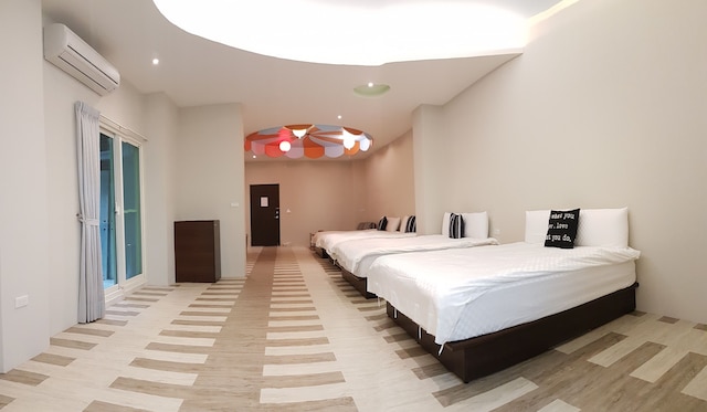 ハピネス イエス ホステル (羅東夜市幸福故事民宿)