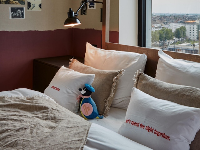 25アワーズ ホテル ダス ツアー