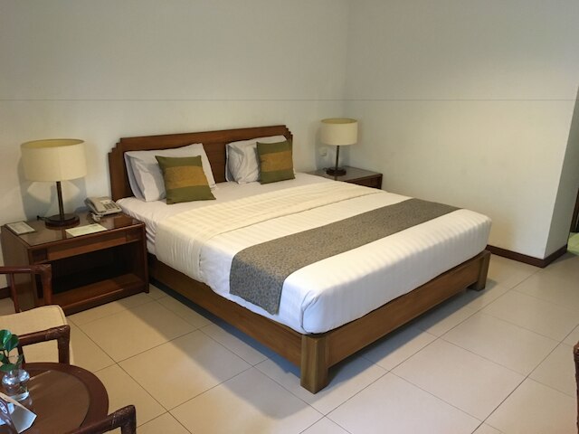 パニサン ホテル