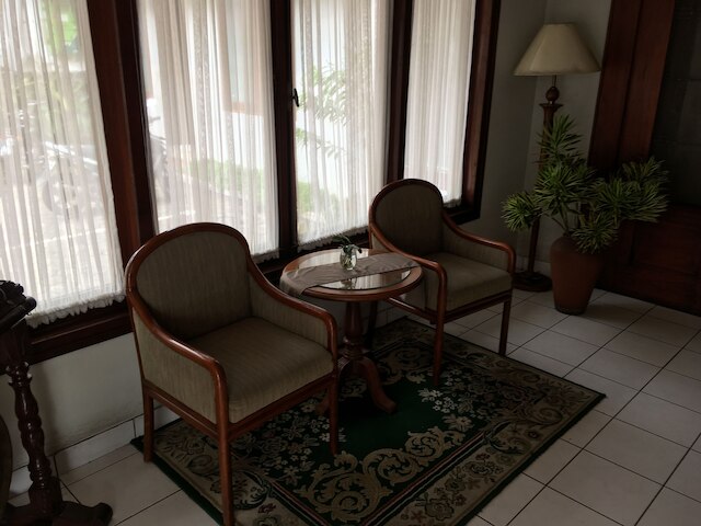 パニサン ホテル