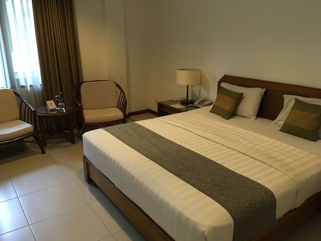 パニサン ホテル