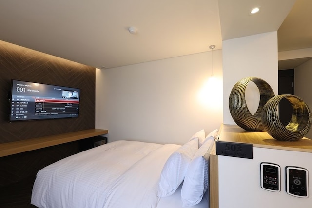 スウォン セイント ホテル