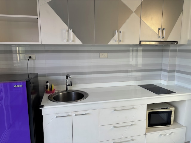 アバニ ジョムティエン イン