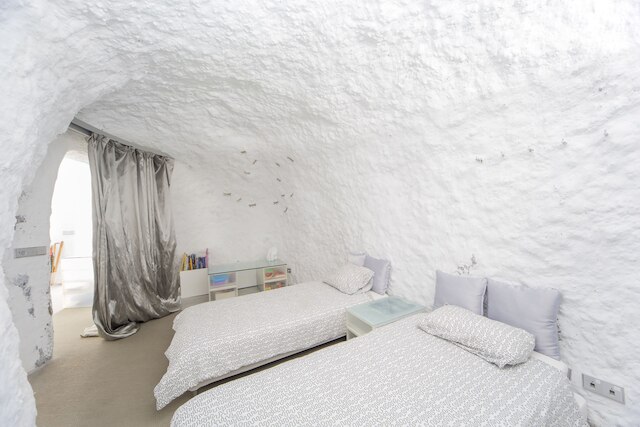 クエヴァス デル ソヘテーロ - サクロモンテ