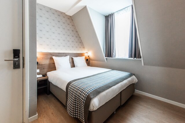 メルローズ ホテル