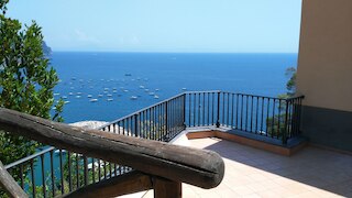 カステッロ メッザカーポ バイ スターホスト