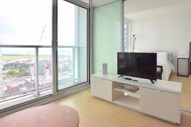 ブライト 2 ベッド レイクビュー スイート