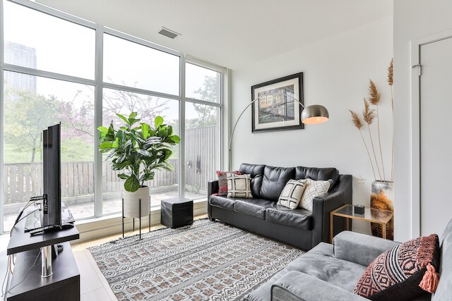 ゴージャス 2 ストーリー タウンハウス