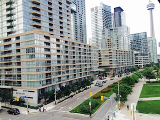 ビューティフル ホーム バイ ロジャース センター