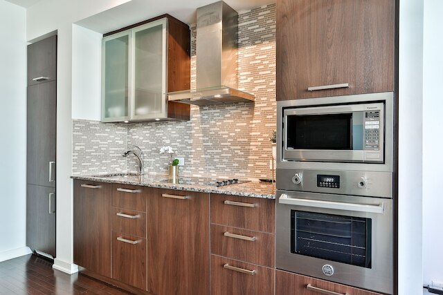 シティ ビュー ハイライズ コンド