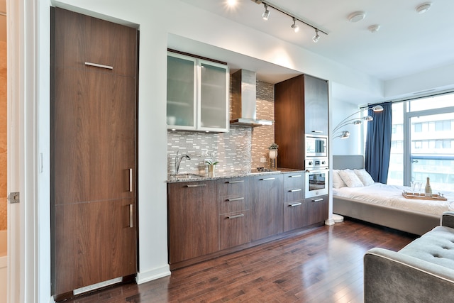 シティ ビュー ハイライズ コンド