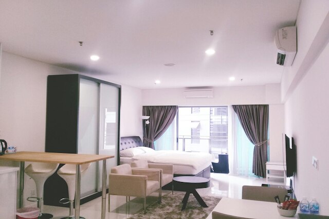 シティ レジデンシス ステューディオ アパートメント アット メルク