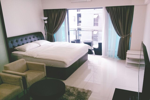 シティ レジデンシス ステューディオ アパートメント アット メルク