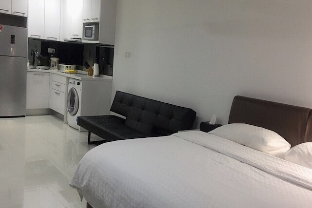 シティ レジデンシス ステューディオ アパートメント アット メルク