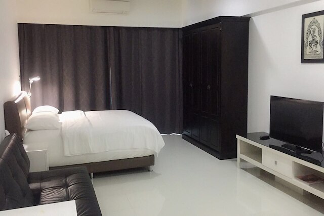 シティ レジデンシス ステューディオ アパートメント アット メルク