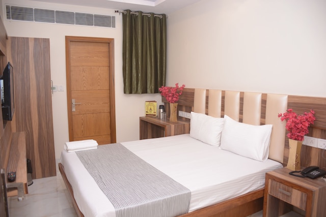 ホテル ゴールデン オアシス デリー