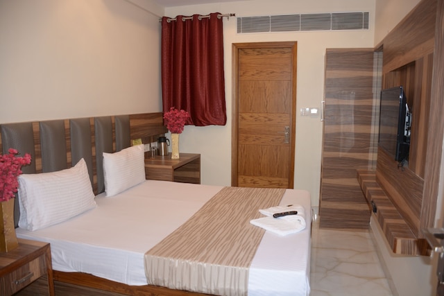 ホテル ゴールデン オアシス デリー