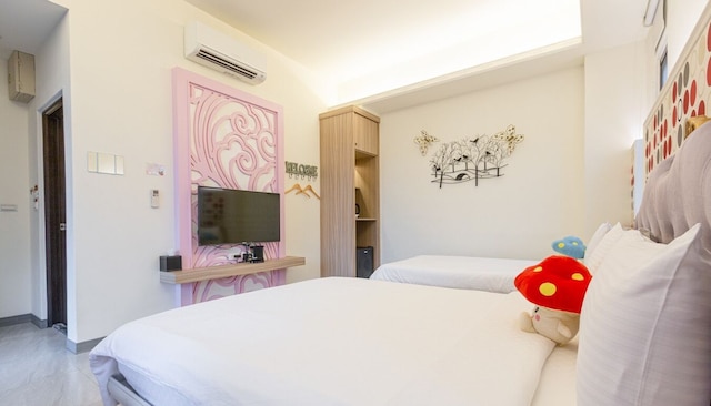 ハピネス イズ カミング - サンウォーター (幸福來了 - 近花蓮火車站)