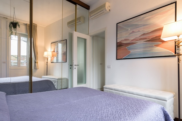 サンタンブロージョ スクエア