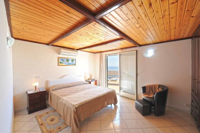 アマミ ビアッジ - カサ アレア